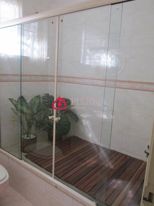 Casa, 3 quartos, 240 m² - Foto 27