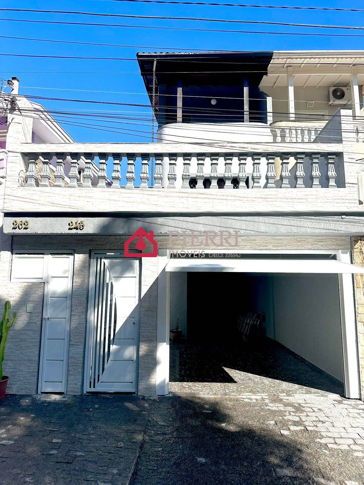 Sobrado, 4 quartos, 172 m² - Foto 1