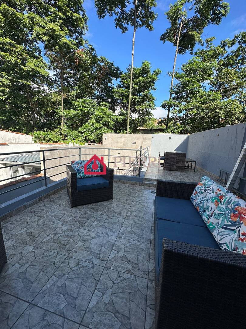 Casa, 3 quartos, 245 m² - Foto 29